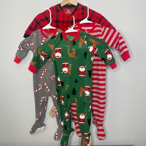 Lot of 4 18 months‎ footed sleepers Carters